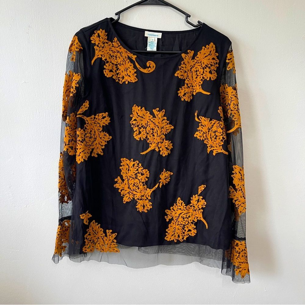 Sundance Black and Gold Lace Beaded Embroidered Blouse Size Small